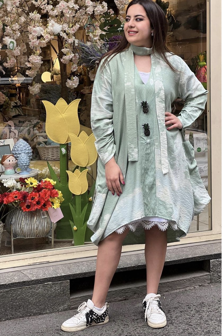 V Linen dress Green